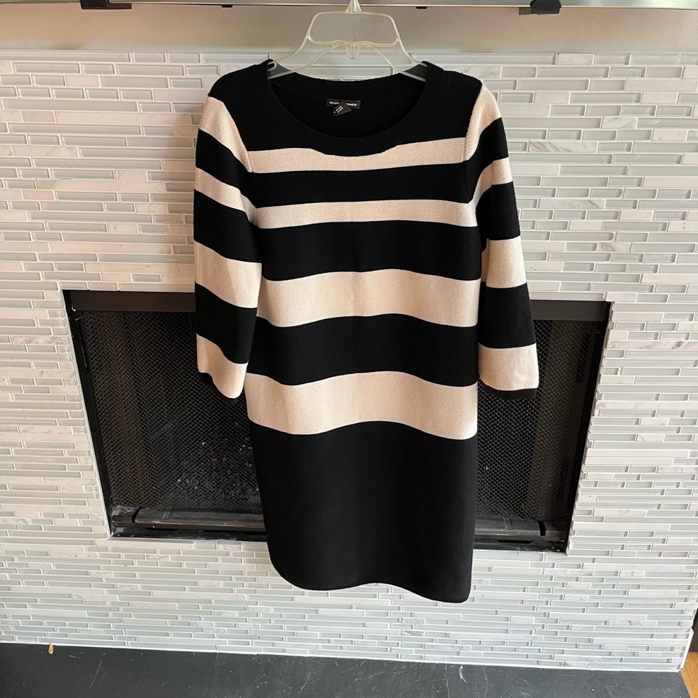 Women’s 3/4 sleeve Club Monaco wool dress